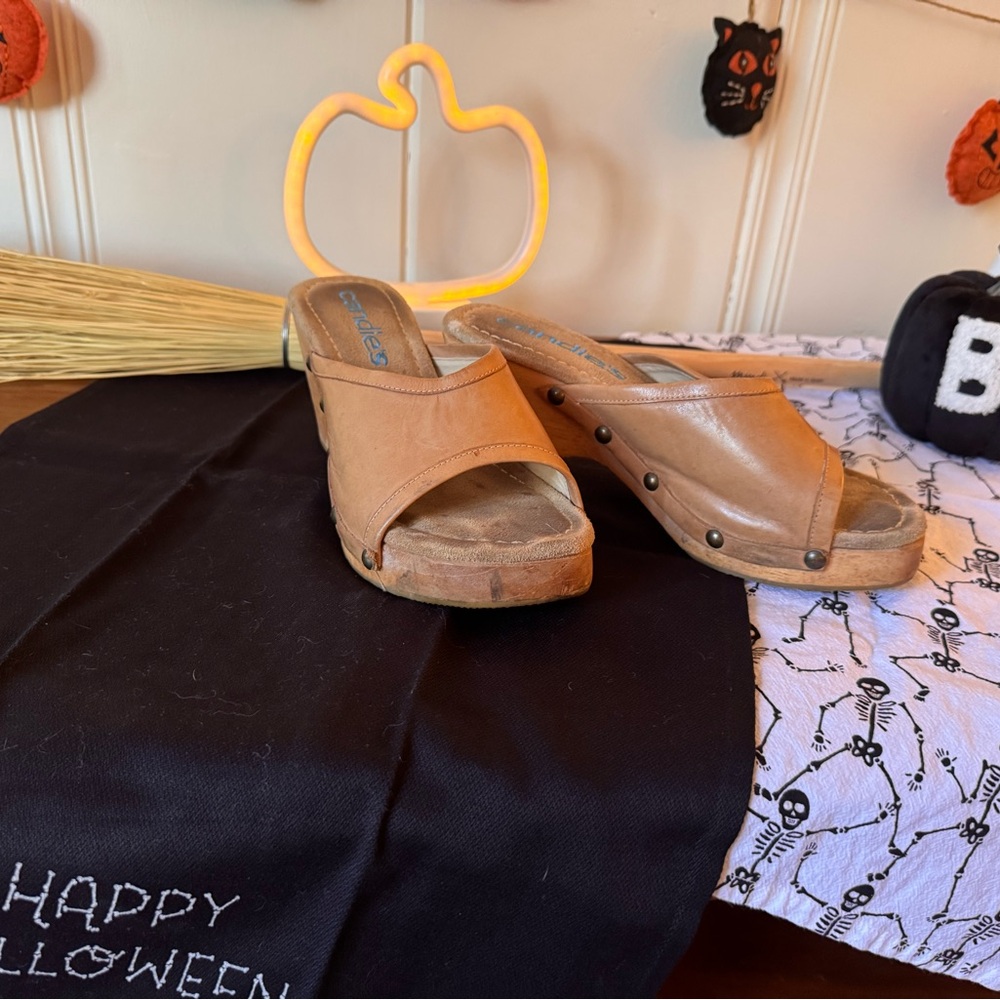 Vintage Candies Tan Slip-On Clogs